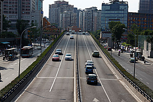 城市道路交通,公共设施