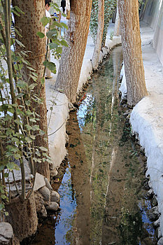 新疆吐鲁番坎儿井暗渠