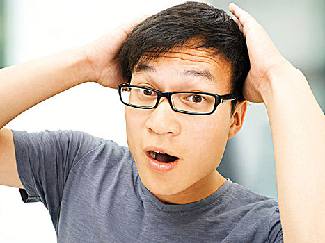 男青年,亚洲人,学生,眼镜,惊奇,后面,头部