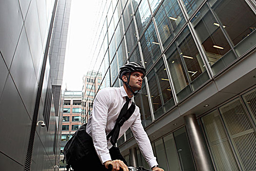 商务人士,骑,自行车,城市