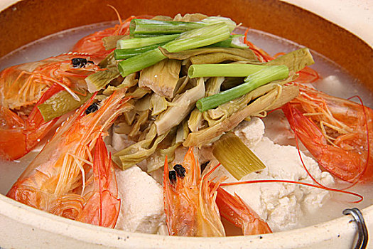 笋干虾干豆腐煲