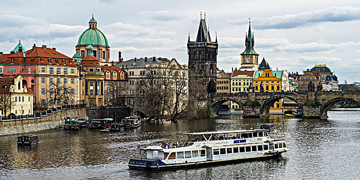 游船,伏尔塔瓦河,布拉格,捷克共和国