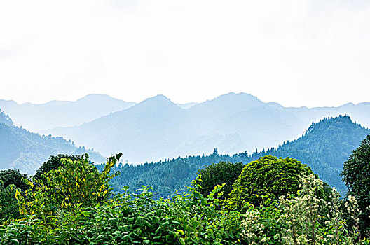 桂林山景秋色