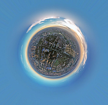 晚霞中的荆州市城区俯瞰图