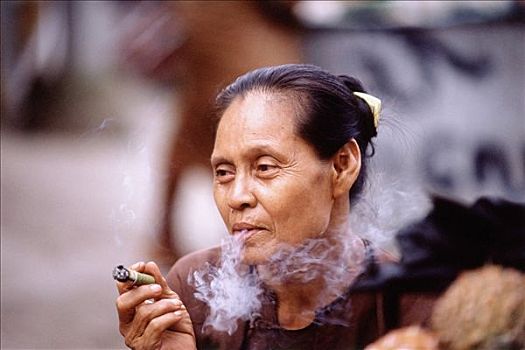 缅甸,仰光,自产,香烟