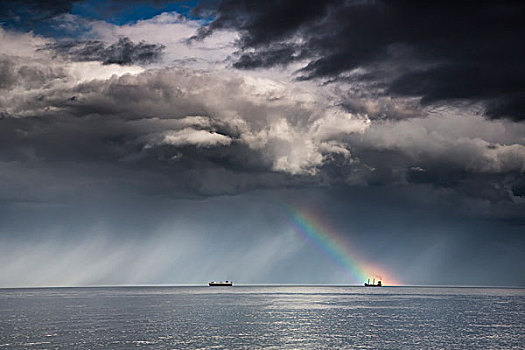 彩虹,乌云,上方,海洋,两个,船,湾,诺森伯兰郡,英格兰