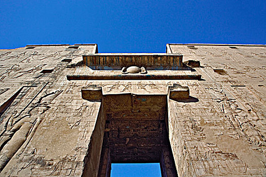 正门入口,荷露斯神庙,伊迪芙,埃及