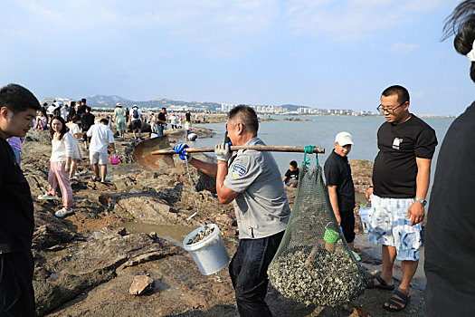 太壮观,万人赶海大军浩浩荡荡登陆太公岛,尽情享受快乐时光