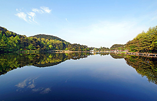 庐山如琴湖