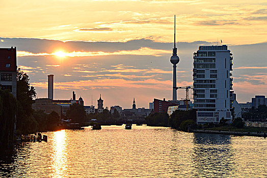 德国,柏林,堤岸,施普雷河,电视塔,背景
