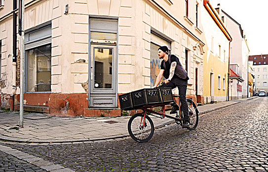 男人,递送,啤酒,自行车,慕尼黑,巴伐利亚,德国