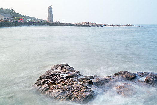 中国山东省日照任家台礁石公园海滨自然风光
