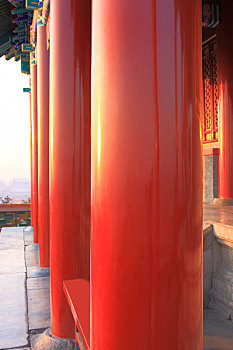 北京景山万春亭上的檐柱
