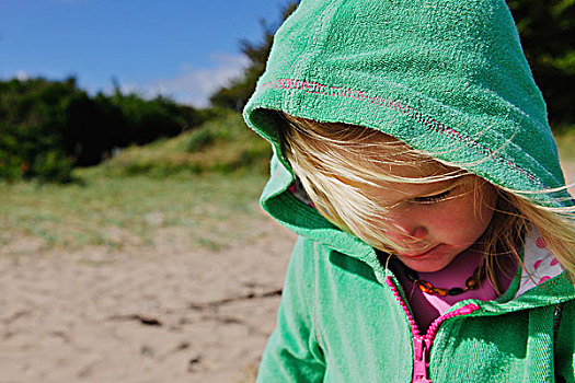女孩,穿,毛衣,风吹,海滩