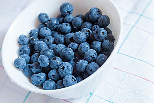 蓝莓,碗,白色背景,桌布