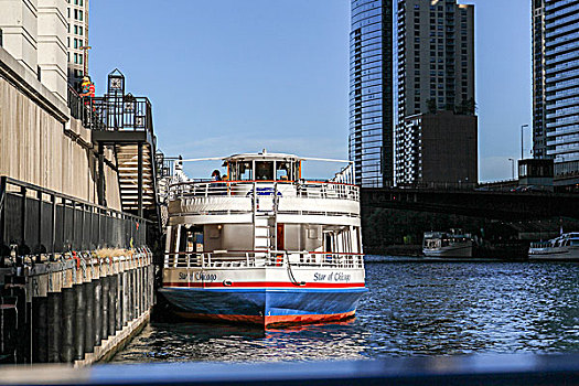 水上出租车,停靠,芝加哥河,芝加哥,伊利诺斯,美国,北美