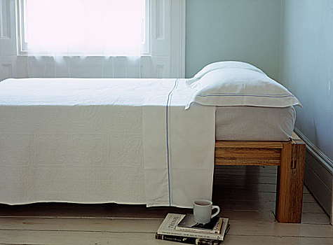 木质,双人床,白色,床上用品,现代,蓝色,卧室