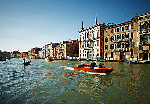 大运河,船,小船,靠近,里亚尔托桥,威尼斯,威尼托,意大利,欧洲