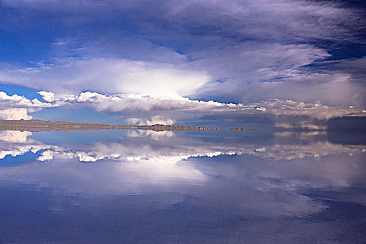 镜湖,乌尤尼盐沼,盐湖,玻利维亚,南美