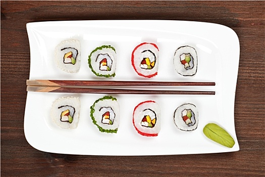 寿司卷,白色背景,盘子,筷子