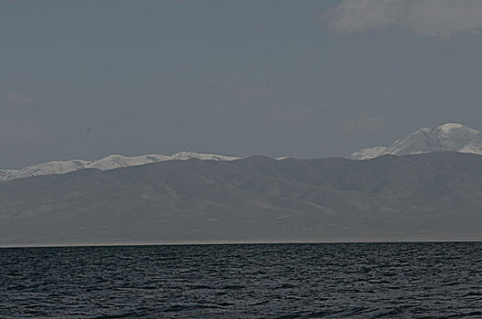 天际青海湖