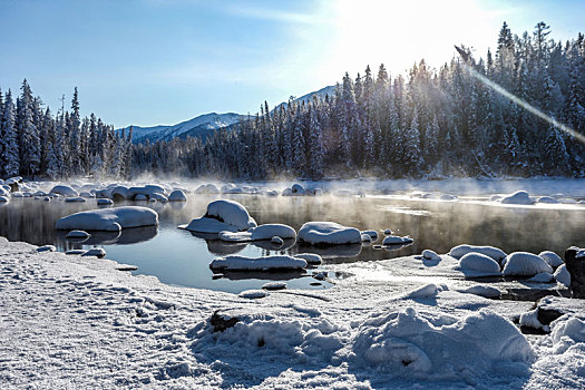 冬季月亮湾雪景