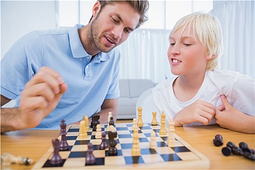 父亲,儿子,玩,下棋,一起,客厅
