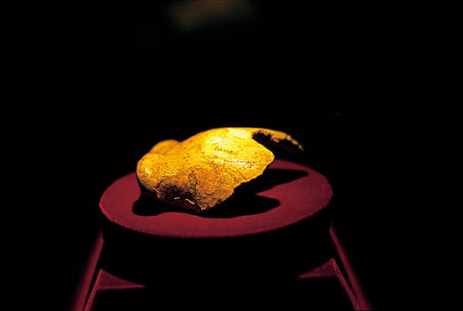 北京房山周口店目前仅存的1966年发现的头盖骨额骨化石