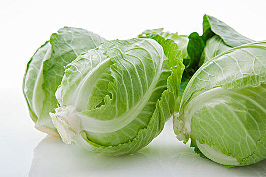 素食的主要蔬菜,高麗菜心,在白色的背景