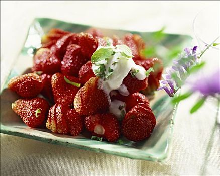 草莓,酸奶,薄荷味