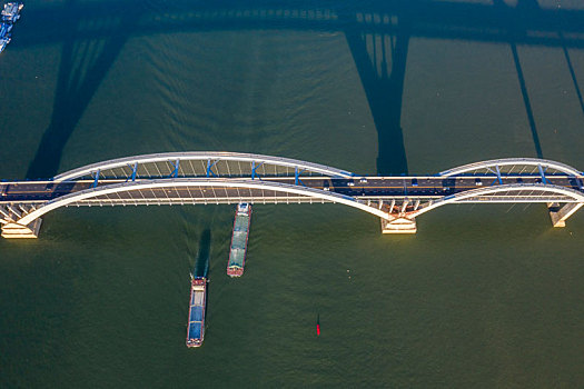 广西梧州,高旺大桥开放交通
