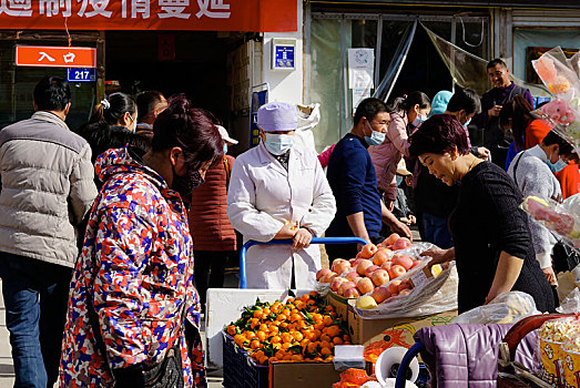 市场门前