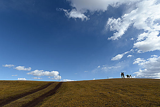 西藏芒康拉乌山风光