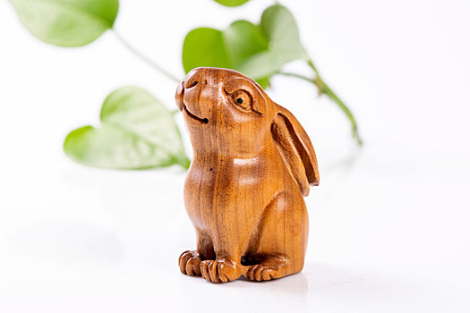 木雕兔子