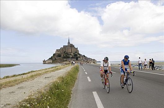 自行车,游客,正面,圣米歇尔山,诺曼底,法国,欧洲