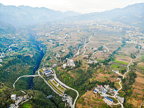 航拍湖北恩施大峡谷云龙地缝景区