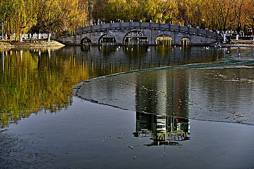 燕鸽湖