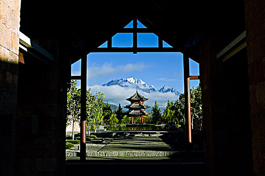 玉龙雪山脚下,悦榕庄风景