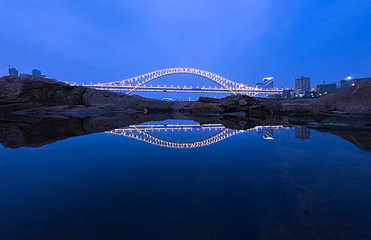 重庆朝天门大桥倒影风景