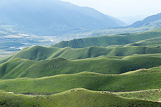 新疆喀拉峻草原峡谷