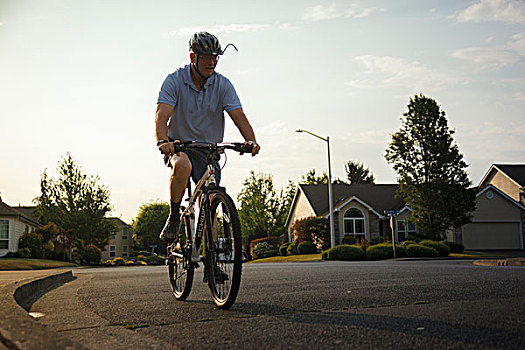 美国,俄勒冈,男人,骑自行车,早晨