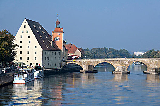 德国,巴伐利亚,雷根斯堡,历史,盐,房子,钟楼,老,石桥,上方,多瑙河