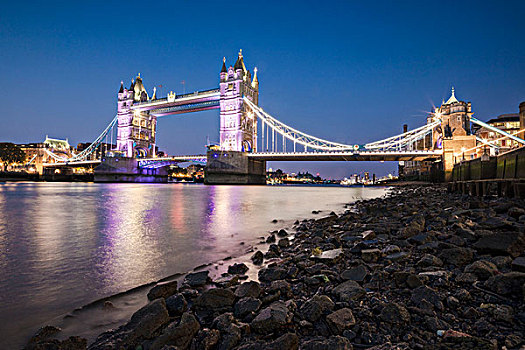 夜景,塔桥,反射,泰晤士河,伦敦,英国