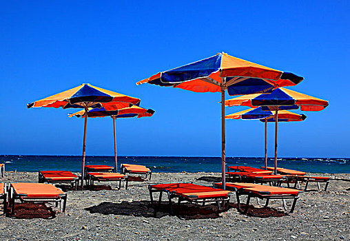 彩色,沙滩椅,伞,海滩,蓝色海洋,克里特岛,希腊,欧洲