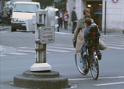 女人,骑自行车,街道,小男孩,婴儿座