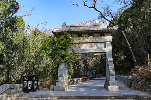 泰山景区迎天