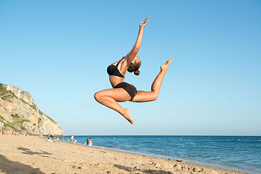 女孩,跳跃,海滩