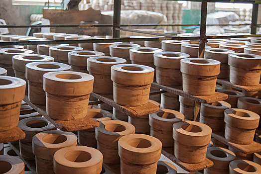 河北省邯郸市采用现代环保陶瓷生产技术的新厂区及车间