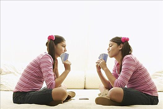 玩扑克图片_玩扑克图片大全_玩扑克图片下载_全景图库