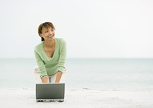 女人,海滩,跪着,沙滩,笔记本电脑